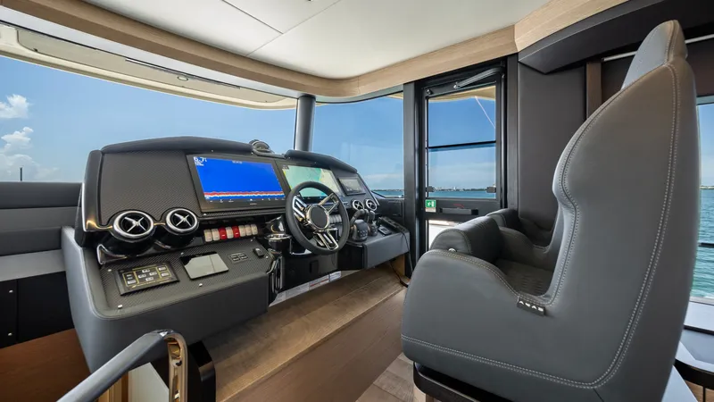 Slide: The Image of Absolute Navetta 58 2026 - 26