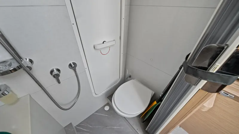 Slide: The Image of Absolute Navetta 58 2026 - 68
