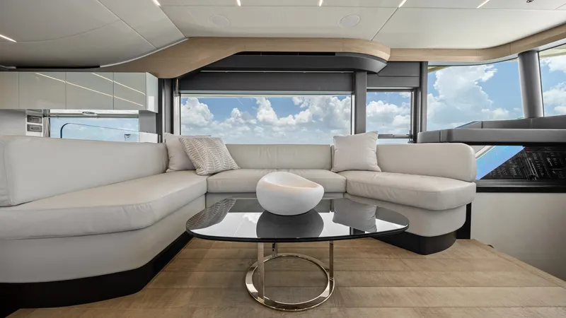 Slide: The Image of Absolute Navetta 58 2026 - 10