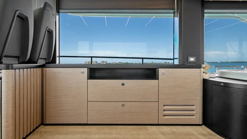 Slide: The Image of Absolute Navetta 58 2026 - 11