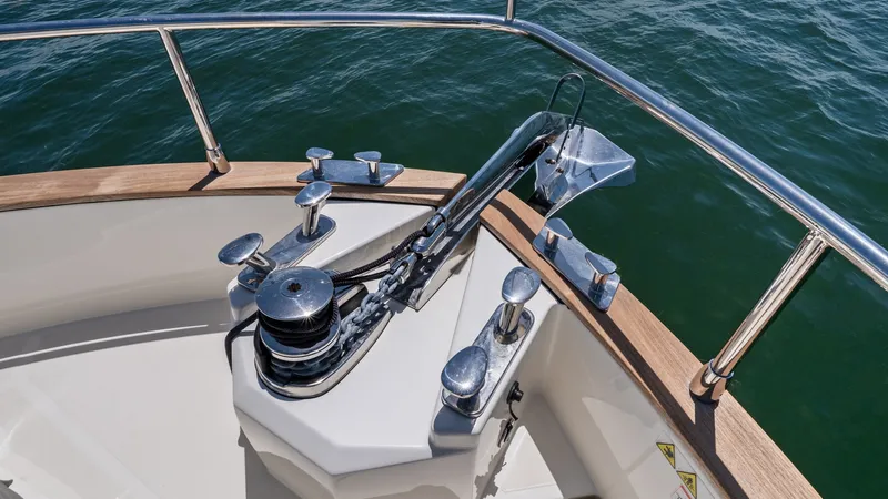 Slide: The Image of Absolute Navetta 58 2026 - 60