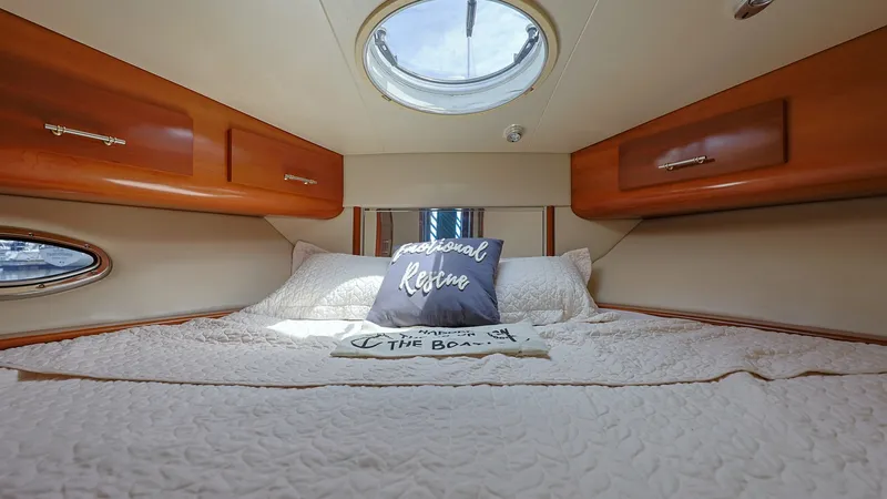 Slide: The Image of Carver Yachts 396 Motor Yacht 2006 - 22