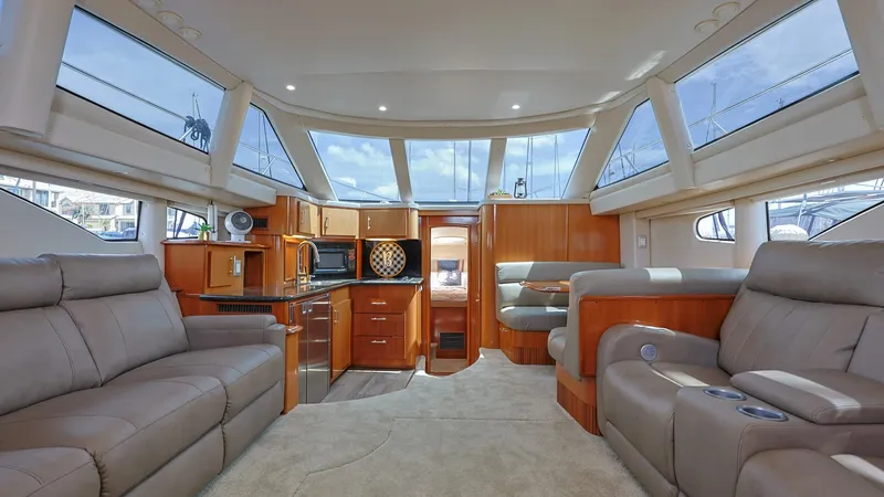 Slide: The Image of Carver Yachts 396 Motor Yacht 2006 - 19