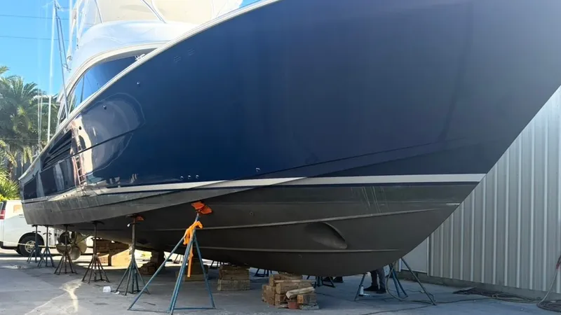 Slide: The Image of Viking 64 Convertible 2024 - 19