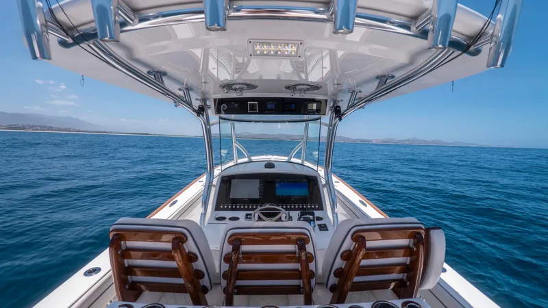 Slide: The Image of Valhalla Boatworks V-37 2022 - 1