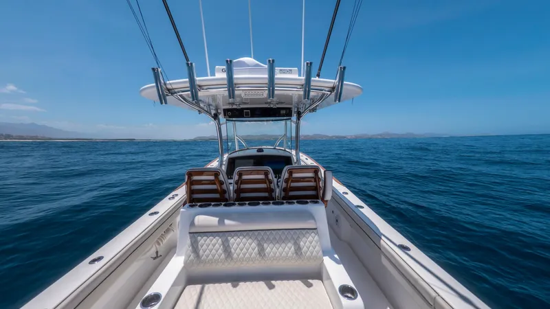 Slide: The Image of Valhalla Boatworks V-37 2022 - 5