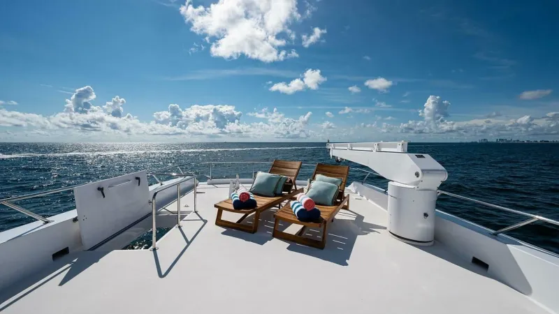 Slide: The Image of Hatteras 100 Raised Pilothouse 2003 - 57