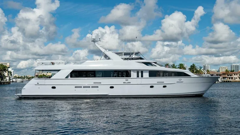 Slide: The Image of Hatteras 100 Raised Pilothouse 2003 - 90