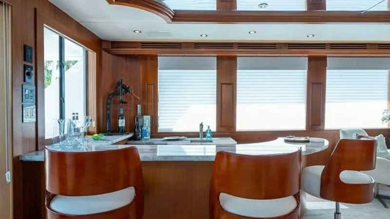 Slide: The Image of Hatteras 100 Raised Pilothouse 2003 - 6