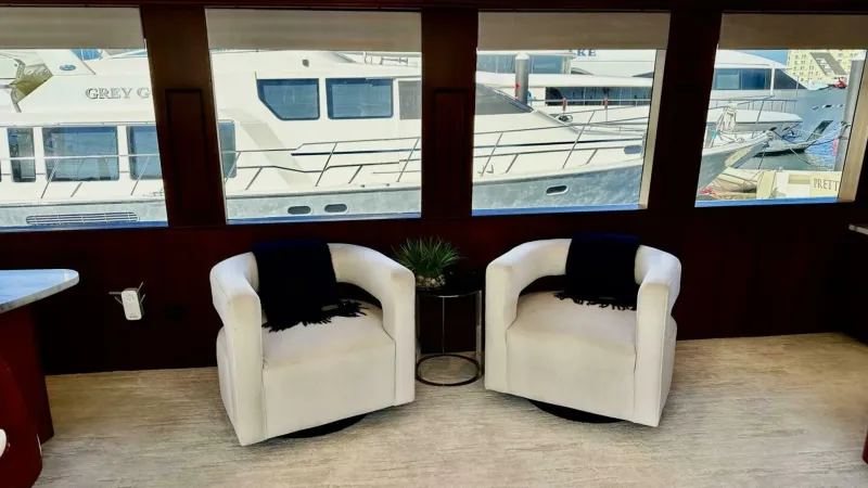 Slide: The Image of Hatteras 100 Raised Pilothouse 2003 - 8