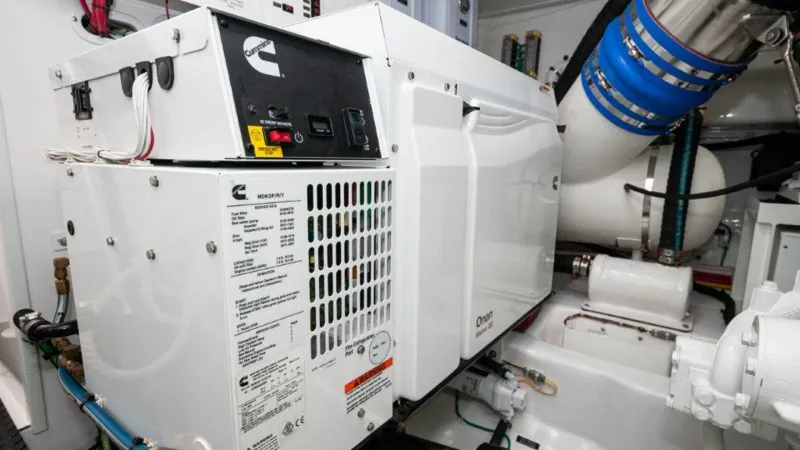 Slide: The Image of Viking 58 Convertible 2025 - 35