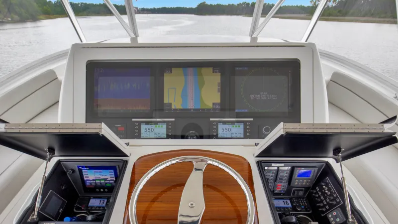 Slide: The Image of Viking 68 Convertible 2020 - 31