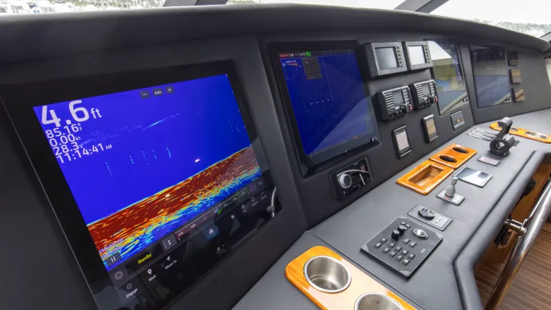 Slide: The Image of Viking 74 Enclosed Bridge 2007 - 32