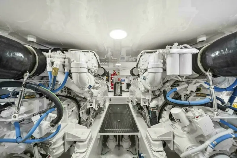 Slide: The Image of Viking 50 Convertible 2027 - 7