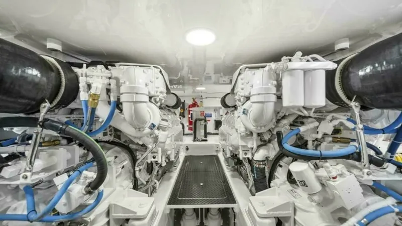Slide: The Image of Viking 50 Convertible 2027 - 7