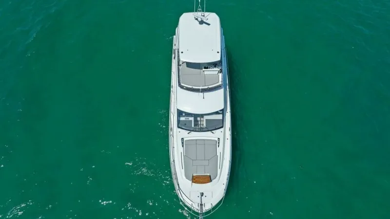 Slide: The Image of Prestige 590 Flybridge 2022 - 69