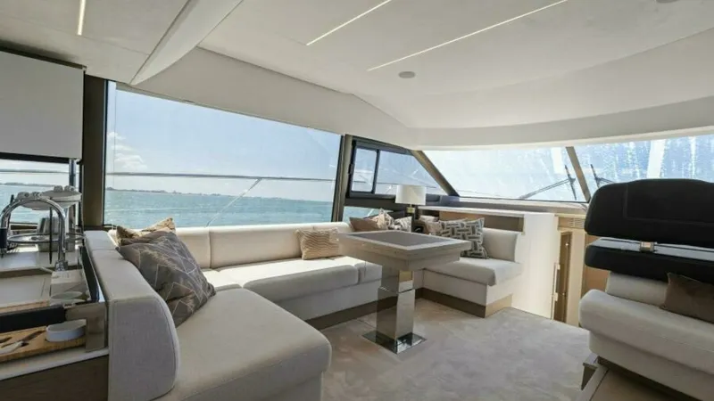 Slide: The Image of Prestige 590 Flybridge 2022 - 13