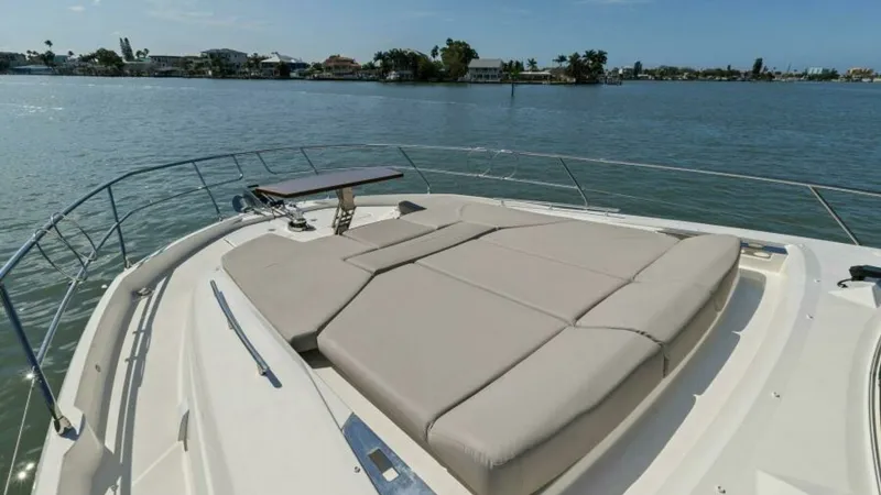 Slide: The Image of Prestige 590 Flybridge 2022 - 51