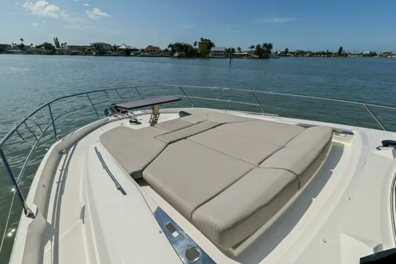 Slide: The Image of Prestige 590 Flybridge 2022 - 51