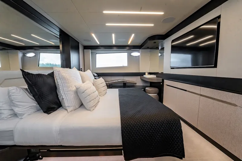 Slide: The Image of Pershing 8X 2019 - 53