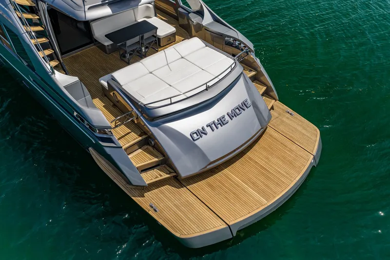 Slide: The Image of Pershing 8X 2019 - 24