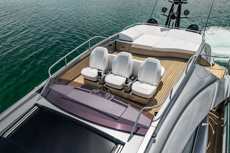 Slide: The Image of Pershing 8X 2019 - 17