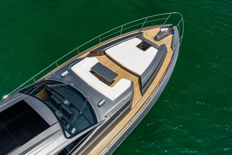 Slide: The Image of Pershing 8X 2019 - 14