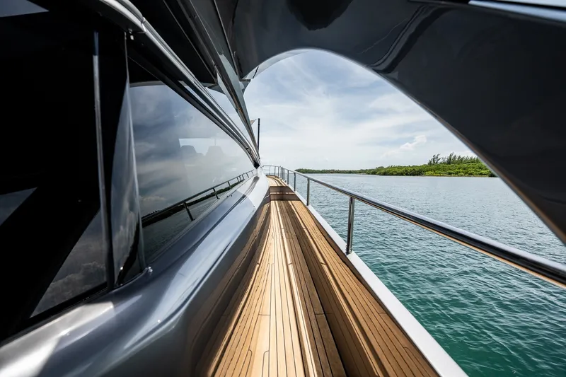Slide: The Image of Pershing 8X 2019 - 32