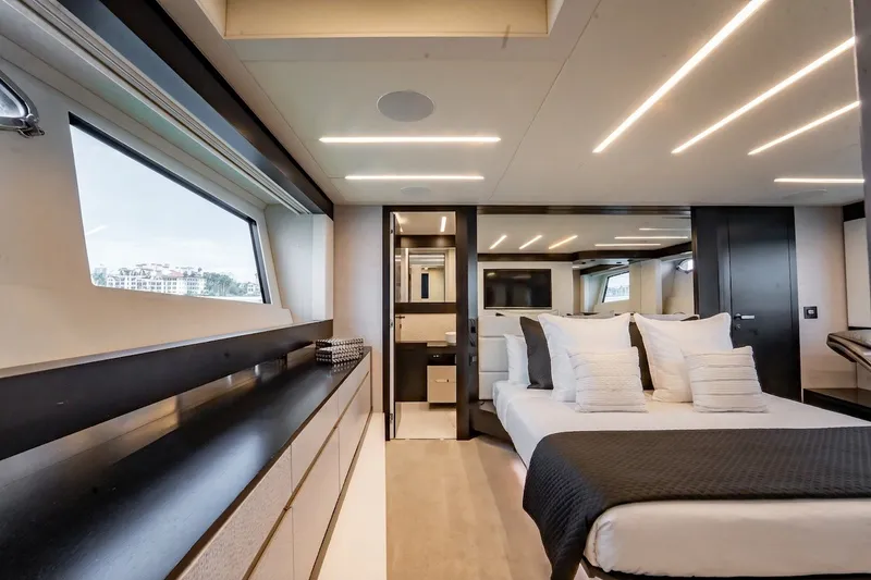 Slide: The Image of Pershing 8X 2019 - 51