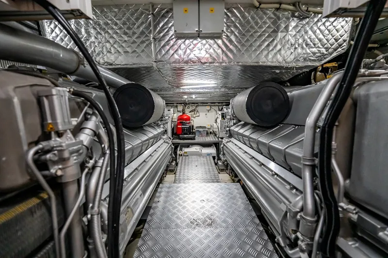 Slide: The Image of Pershing 8X 2019 - 75