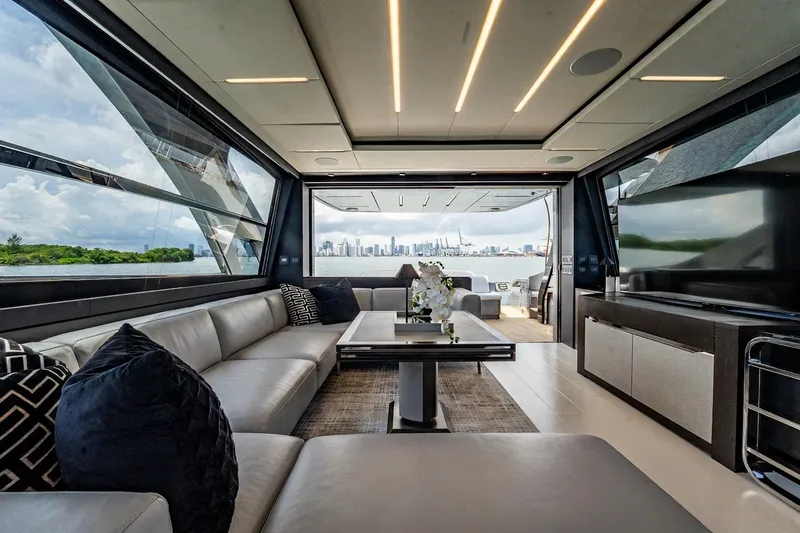 Slide: The Image of Pershing 8X 2019 - 39