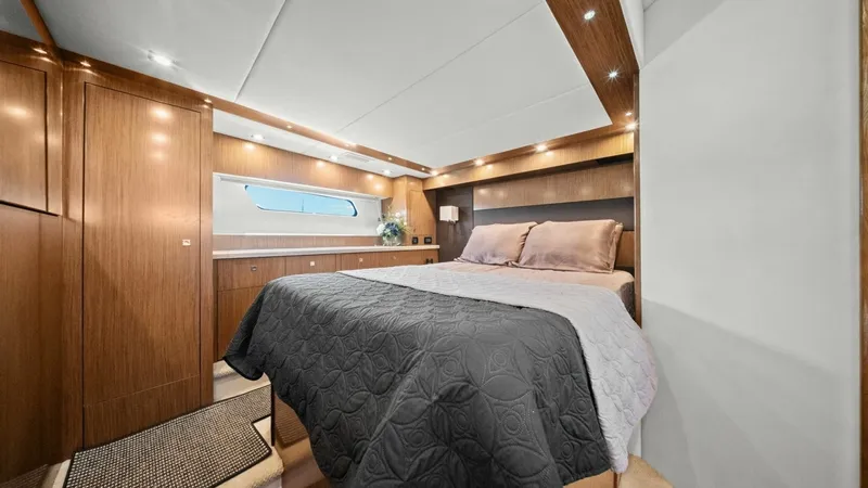 Slide: The Image of Cruisers 48 Cantius 2014 - 29