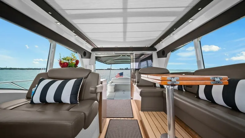 Slide: The Image of Cruisers 48 Cantius 2014 - 4
