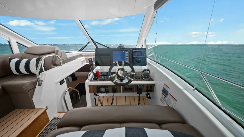 Slide: The Image of Cruisers 48 Cantius 2014 - 1