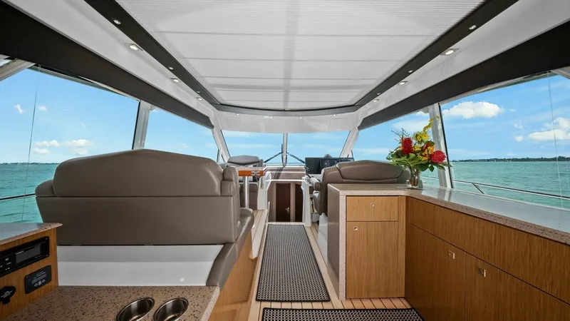 Slide: The Image of Cruisers 48 Cantius 2014 - 16