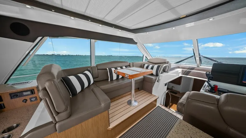 Slide: The Image of Cruisers 48 Cantius 2014 - 11