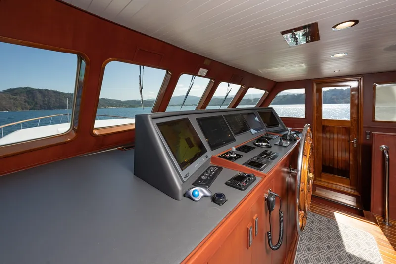 Slide: The Image of Feadship 101 1971 - 12