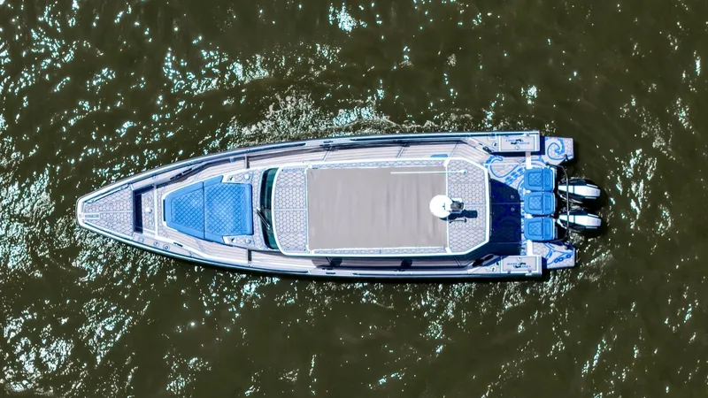 Slide: The Image of Axopar 37 Sun Top 2019 - 42