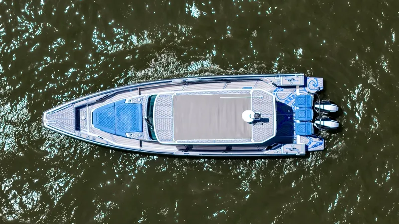 Slide: The Image of Axopar 37 Sun Top 2019 - 42