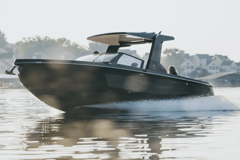 Slide: The Image of Aviara AV28 Surf 2024 - 48