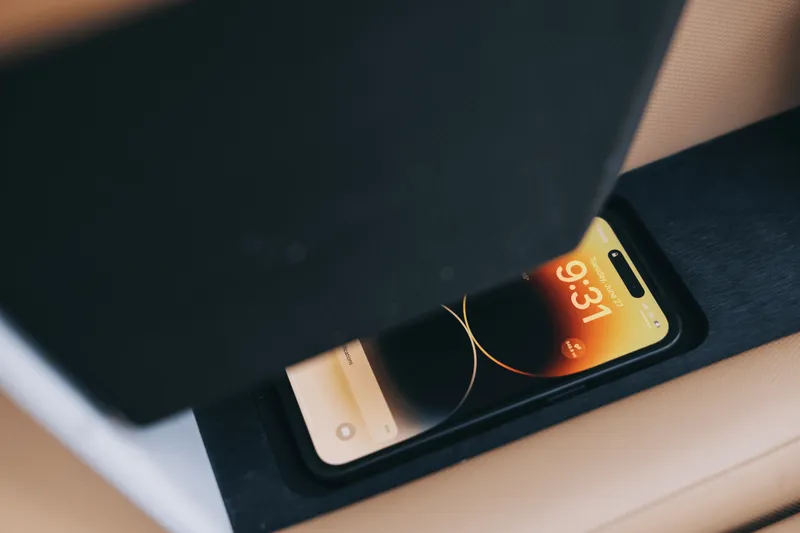 Slide: The Image of Aviara AV28 Surf 2024 - 50