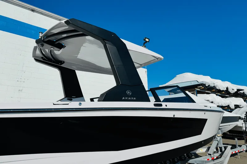 Slide: The Image of Aviara AV28 Surf 2024 - 6