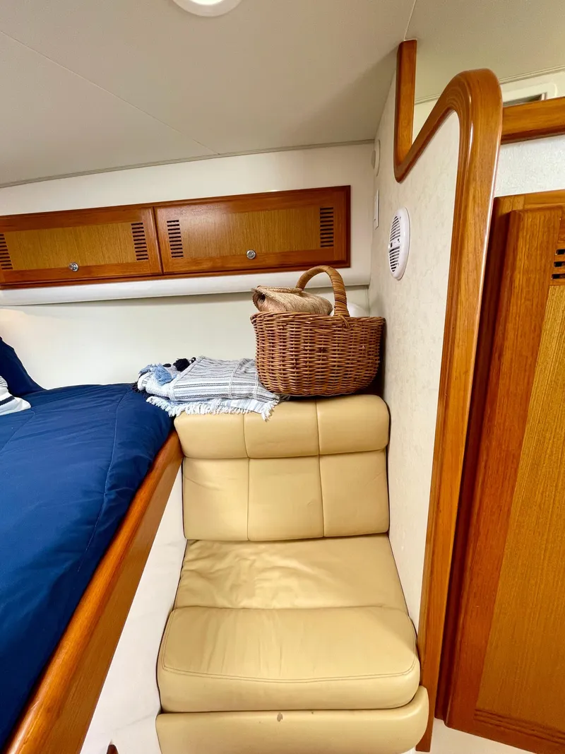 Slide: The Image of Cabo 32 Express 2006 - 17