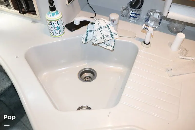 Slide: The Image of Sea Ray 420 Sundancer 1990 - 8950635