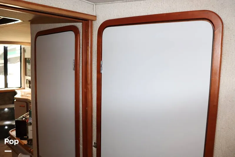 Slide: The Image of Sea Ray 420 Sundancer 1990 - 8950708