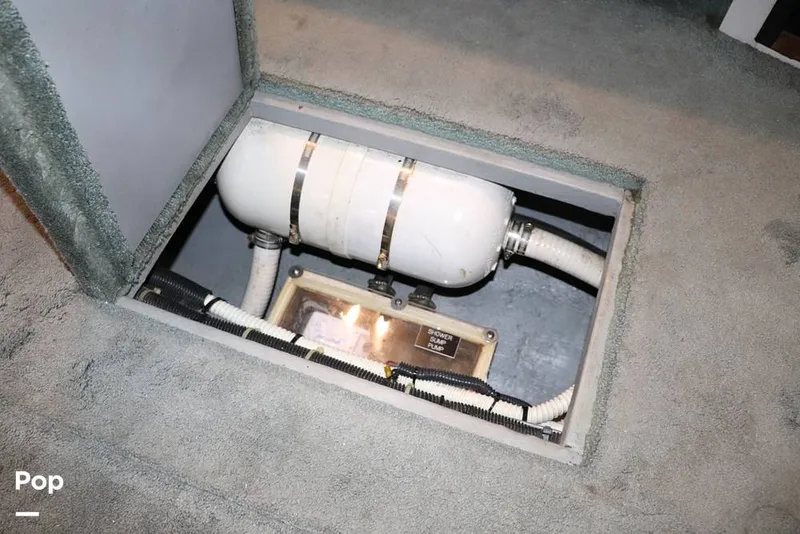 Slide: The Image of Sea Ray 420 Sundancer 1990 - 8950711