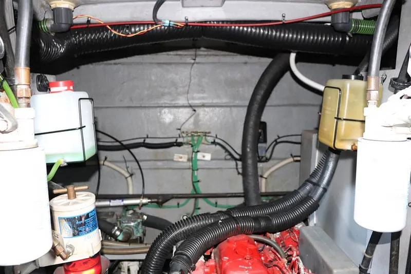 Slide: The Image of Sea Ray 420 Sundancer 1990 - 8950726