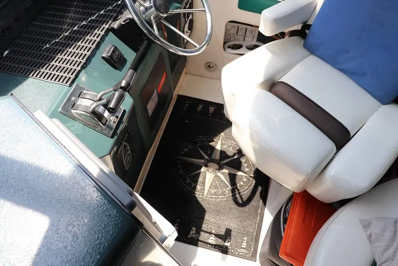 Slide: The Image of Sea Ray 420 Sundancer 1990 - 8950447