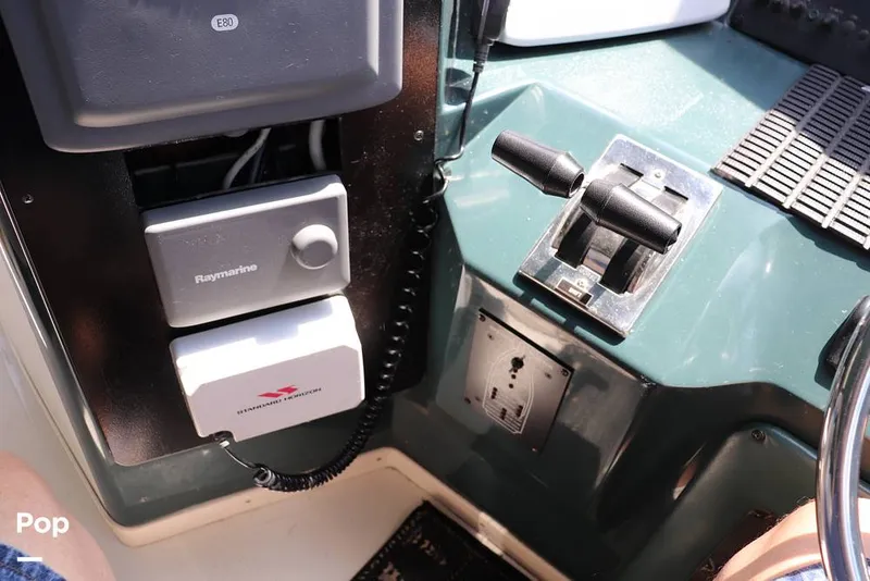 Slide: The Image of Sea Ray 420 Sundancer 1990 - 8950454