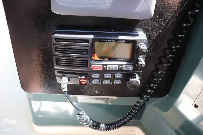 Slide: The Image of Standard Horizon VHF - 8950469